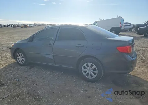 2010 Toyota Corolla Base z USA, uszkodzony, nr VIN 2T1BU4EE7AC527789